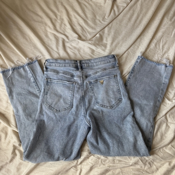 Guess Cropped Light Blue Ankle Jeans - Picture 4 of 7